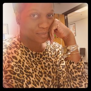 Meet your Posher, Hope